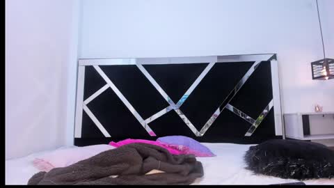   online show from 02.04.25