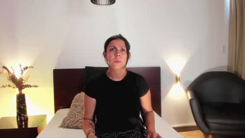 Amber Davis online show from 12.31.24