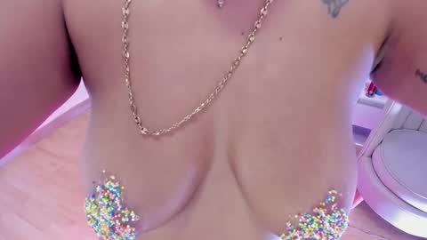 amber  ferrera online show from 01.14.26