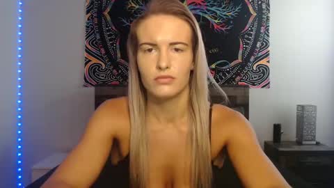 Amber online show from 10.05.25