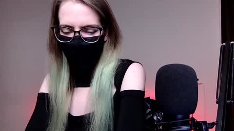 Amber non-nude model online show from 12.03.24