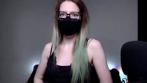 Amber non-nude model online show from 12.09.24