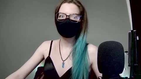 Amber non-nude model online show from 02.12.25