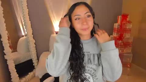 amber_curly online show from 12.29.24