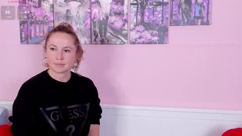 Snapshot of amber_foks chatting on 09.18.25 Amber online show from 09.18.25