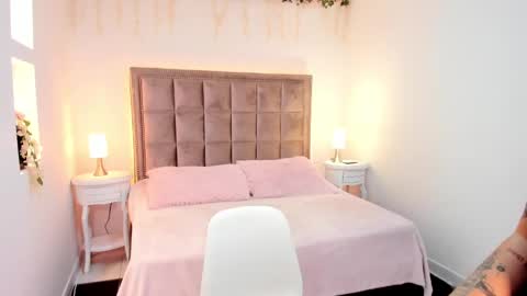 Snapshot of amber_ink chatting on 09.30.25 amber_ink online show from 09.30.25