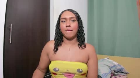 Snapshot of amber_lee20 chatting on 12.18.24 LUISA online show from 12.18.24