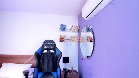 Snapshot of amber_maxwell chatting on 02.28.25 Amber online show from 02.28.25