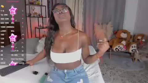Snapshot of amber_maxwell chatting on 07.14.26 Amber online show from 07.14.26