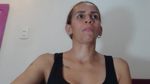 Snapshot of amber_moore chatting on 11.05.25 Amber Moore online show from 11.05.25