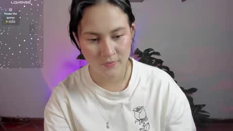 Snapshot of amber_rosewood_ chatting on 01.11.26 Vivi online show from 01.11.26