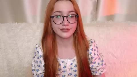 Snapshot of amber_wink chatting on 09.25.25 mber online show from 09.25.25