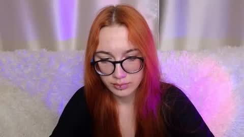 Snapshot of amber_wink chatting on 10.21.25 mber online show from 10.21.25