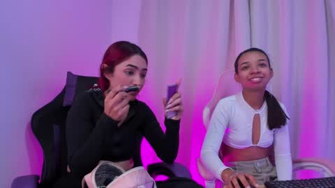 Amber Baker  online show from 01.22.25