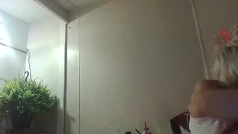 Kaligirll online show from 11.01.25