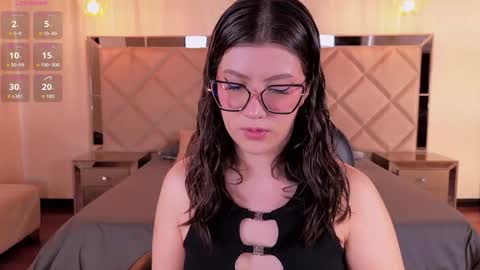 Snapshot of amberfarrell chatting on 05.29.26 Amber online show from 05.29.26