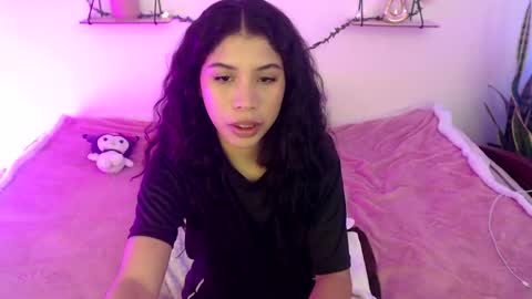 Snapshot of amberjeong chatting on 12.13.24 Amber Jeong online show from 12.13.24