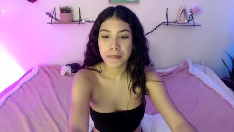 Snapshot of amberjeong chatting on 12.15.24 Amber Jeong online show from 12.15.24