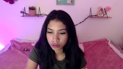 Snapshot of amberjeong chatting on 12.24.24 Amber Jeong online show from 12.24.24