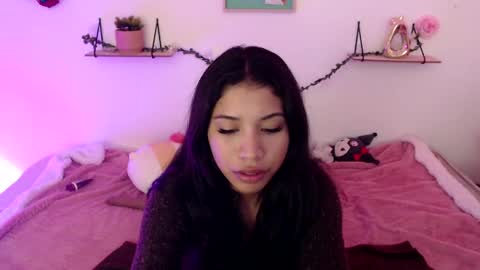 Snapshot of amberjeong chatting on 12.24.24 Amber Jeong online show from 12.24.24