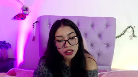 Snapshot of amberjeong chatting on 01.21.25 Amber Jeong online show from 01.21.25