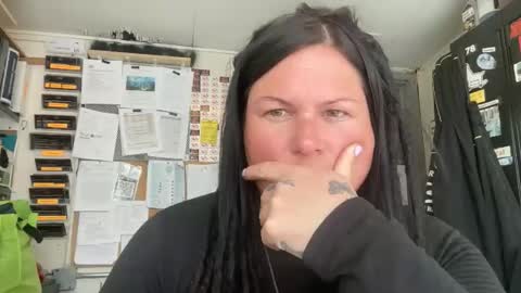 ambermoss7 online show from 04.23.26
