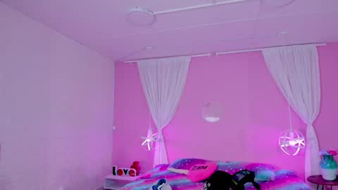 Amber online show from 01.17.25