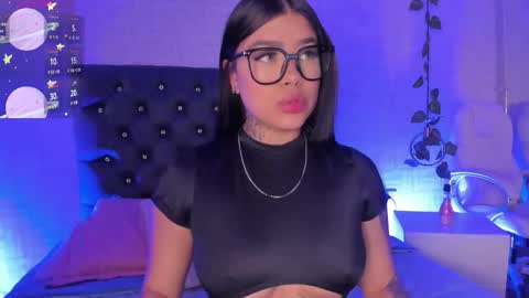 Snapshot of amberr_rousse chatting on 02.10.26 MISS AMBERR online show from 02.10.26