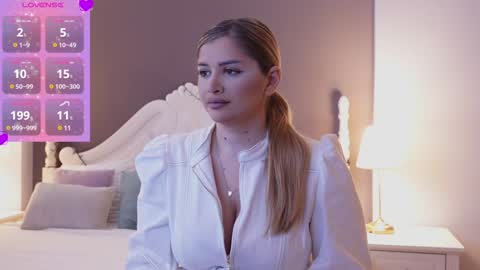 Amberseyes online show from 02.04.25