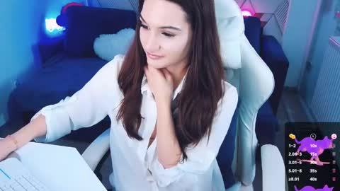 AmbraEnm online show from 03.12.26