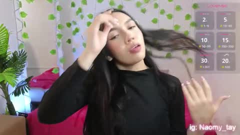 Snapshot of ameelia_tay chatting on 09.19.25 AMELIA online show from 09.19.25