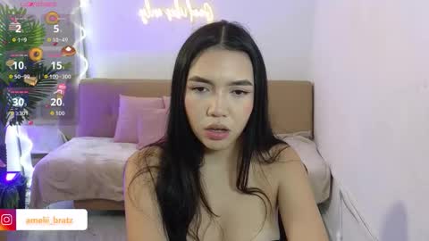 Snapshot of ameelia_tay chatting on 10.08.25 AMELIA online show from 10.08.25