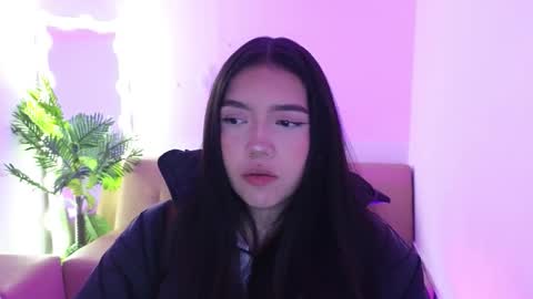 Snapshot of ameelia_tay chatting on 11.30.25 AMELIA online show from 11.30.25