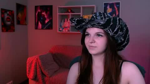 Snapshot of amelaya chatting on 05.19.26 amelaya online show from 05.19.26