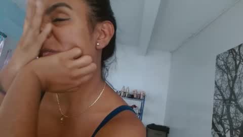 amelia  online show from 09.08.25