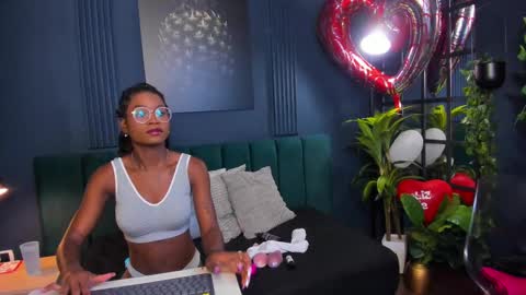 Amelia Adams online show from 02.20.25