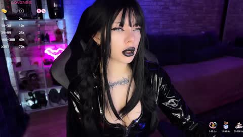 Amelia Aley  online show from 04.03.26