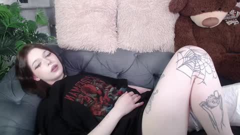 Snapshot of amelia_mays chatting on 12.08.24 Amelia online show from 12.08.24