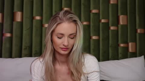 Amelia online show from 12.29.24