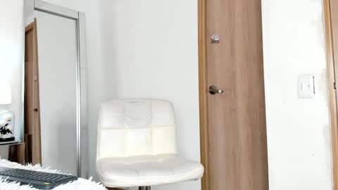 Ameliajones online show from 12.04.24