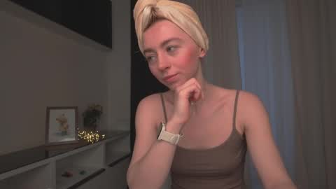 Amelia   online show from 01.25.25