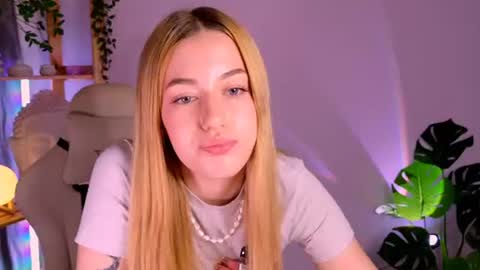 Snapshot of ameliarosaline chatting on 07.10.26 ameliarosaline online show from 07.10.26