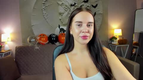 Snapshot of ameliaroyale chatting on 10.26.25 My name is Amelia online show from 10.26.25