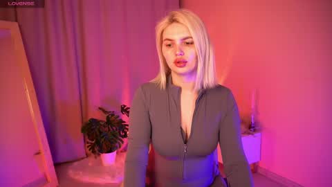  Amelia  online show from 04.04.26