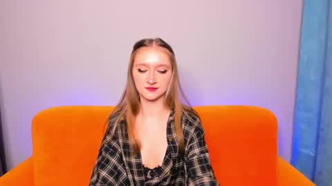 Snapshot of ameliawise chatting on 12.22.24 ameliawise online show from 12.22.24