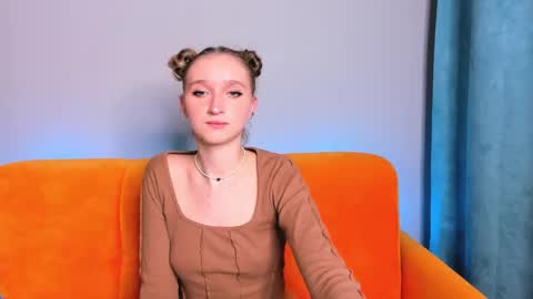 Snapshot of ameliawise chatting on 12.28.24 ameliawise online show from 12.28.24