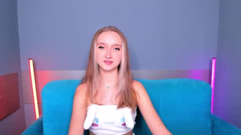 Snapshot of ameliawise chatting on 01.05.25 ameliawise online show from 01.05.25