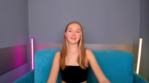 Snapshot of ameliawise chatting on 01.16.25 ameliawise online show from 01.16.25