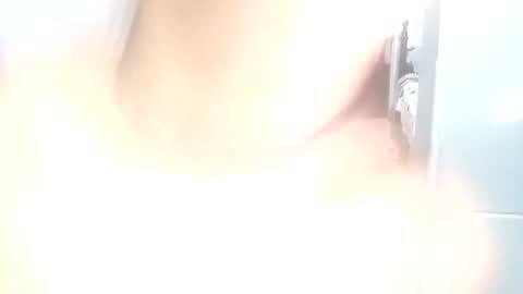 amelie brown online show from 01.18.25