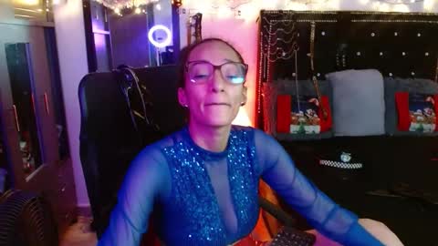 amelie__martinez online show from 12.18.25